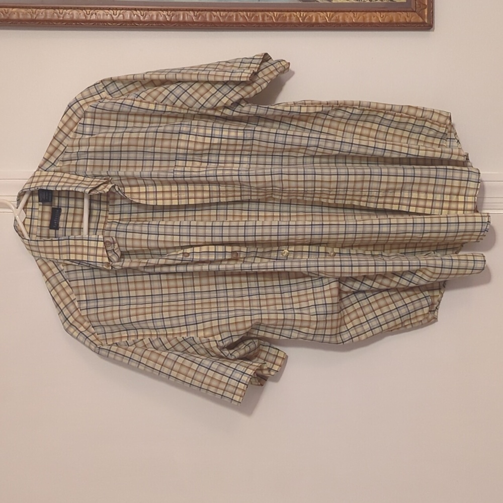 Van Heusen Shirt Large *Make an Offer*